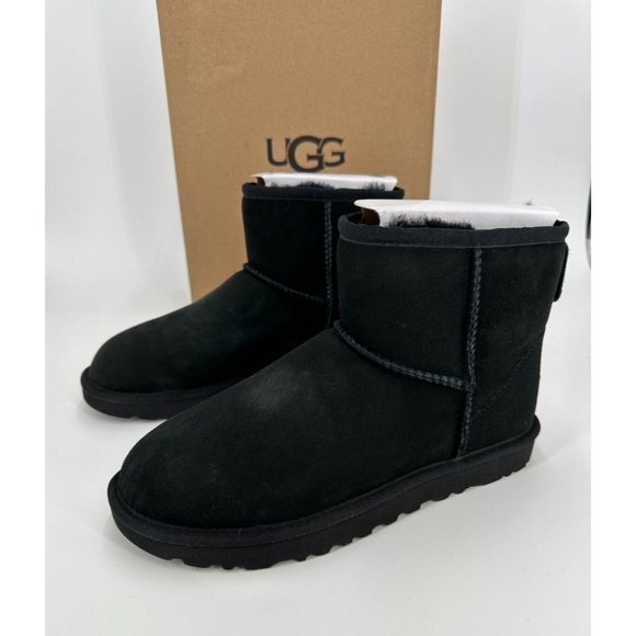 UGG Shoes - UGG Women's Black Classic Mini II Boots Suede Booties sz 7 Wool Lined #1016222**